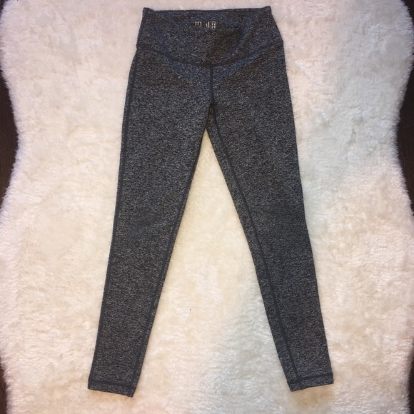 Aritzia Parklife Leggings - Picture 1 of 5